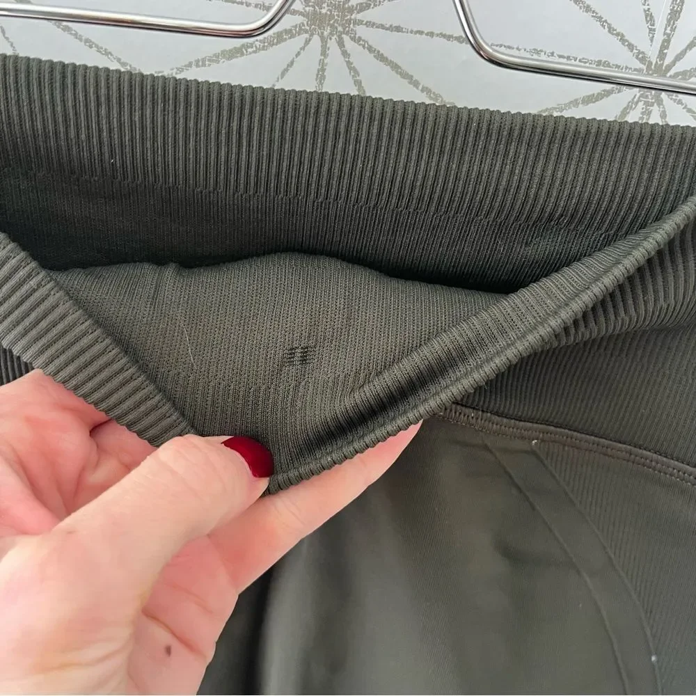 Lululemon Army Green Seamless Legging 24”